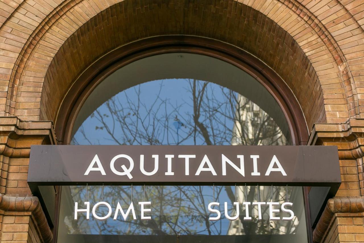 Aquitania Home Suites Sevilla Buitenkant foto
